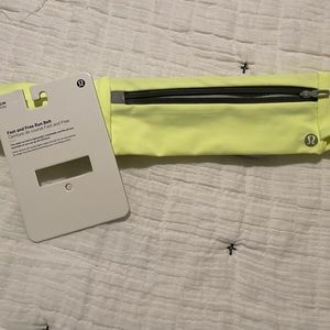 Lululemon fast and free running belt - size s/m